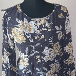 Gypsies and Moondust Grey blouse size XS